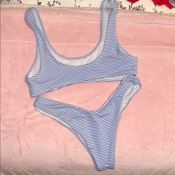 Blue 2-piece Bikini - Picture 2 of 2